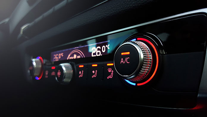 Czy warto używać klimatyzacji w samochodzie zimą?
