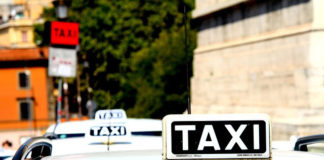 W jaki sposób rozpoznać prawdziwą taxi w Warszawie?