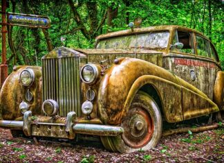 Ile kosztuje najdroższy Rolls Royce?