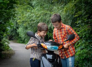 Jak witają się motocykliści?