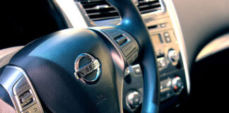 Jak krok po kroku sprowadzić samochód z USA