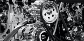 środek do czyszczenia silnika